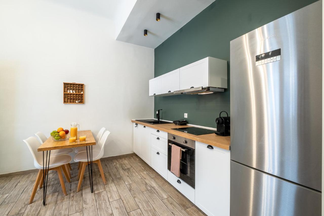 Central5 Boutique Apartments With Common Garden Next To Metro Atena Exterior foto