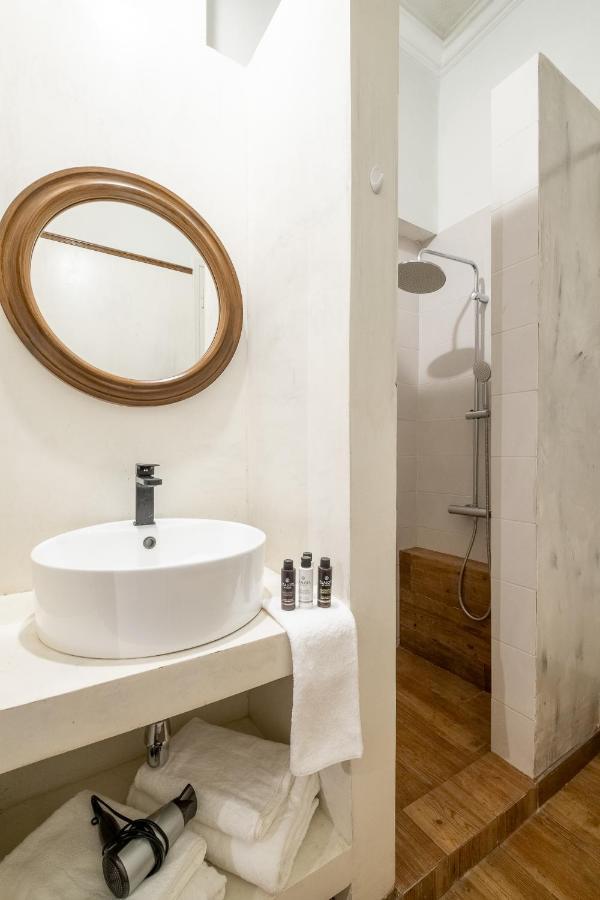 Central5 Boutique Apartments With Common Garden Next To Metro Atena Exterior foto